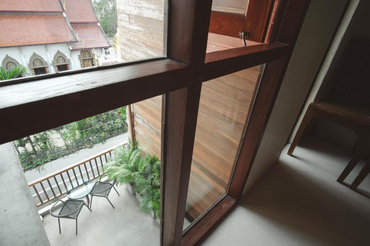 Tapae Gate Villa Chiang Mai Exterior photo